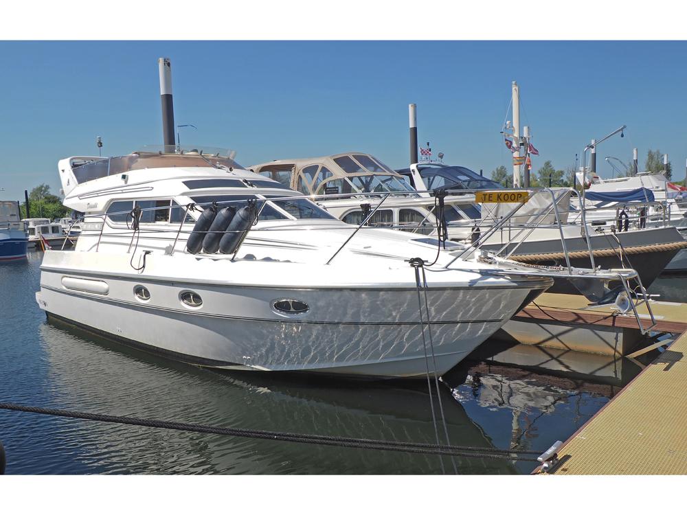 Atlantic 38 Flybridge